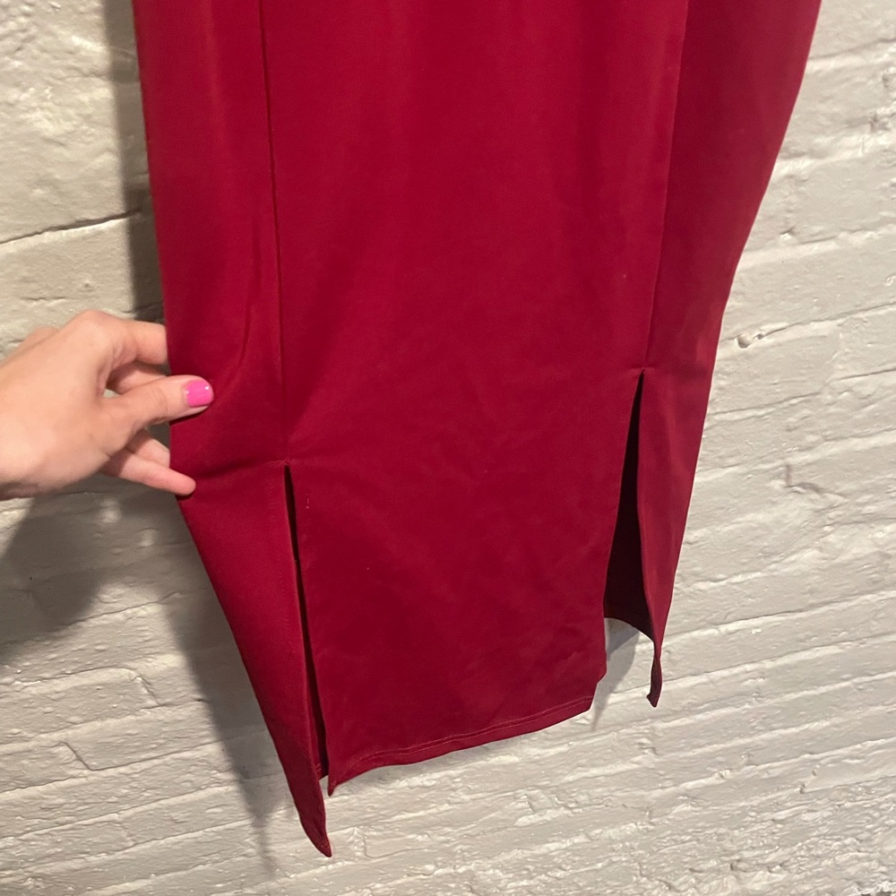 Deep red cut out dress - Picture 3 of 5